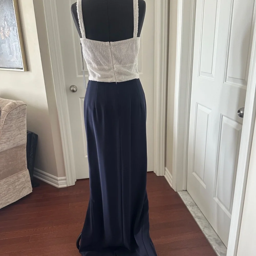 Frascara New gown - Picture 2 of 7